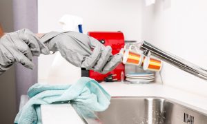 Empresas de limpeza e vigilância vão poder recorrer ao lay-off simplificado